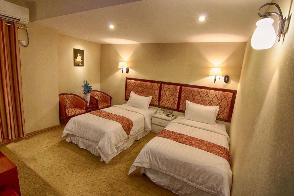 M3 Hotel Мандалей Екстериор снимка