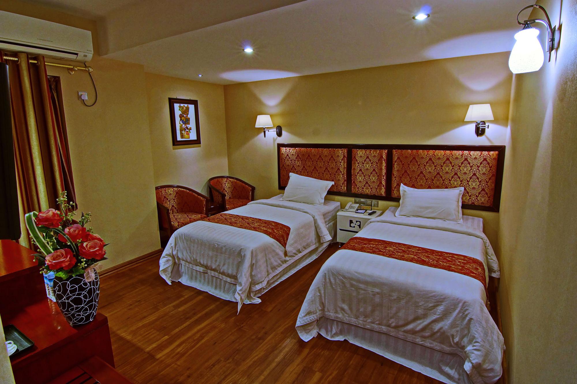 M3 Hotel Мандалей Екстериор снимка